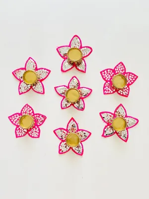 Tara Festive T Light - Pastel Pink