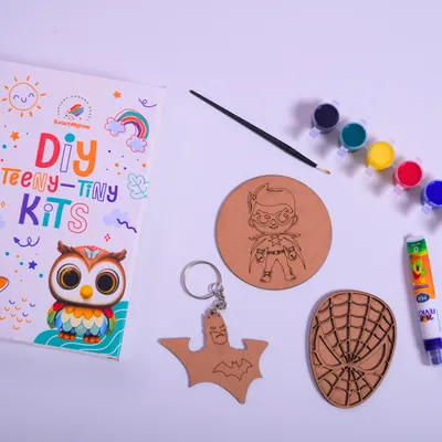 ilearnngrow Teeny Tiny DIY SuperHero Painting Kit