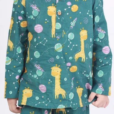 Green Giraffe Print Cotton Nightsuit Set for Kids