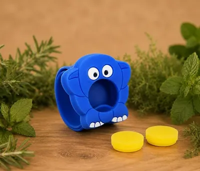 Safe-O-Kid Mosquito Repellent Slap Band, Cute Elephant Design, 2 Herbal Refills, DEET-Free