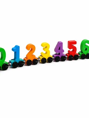 Tot2hom Wooden Magnetic Number Train, Numbers 0 to 10, Multicolour, 11 Piece Set, Educational Toy for Ages 3 and Above