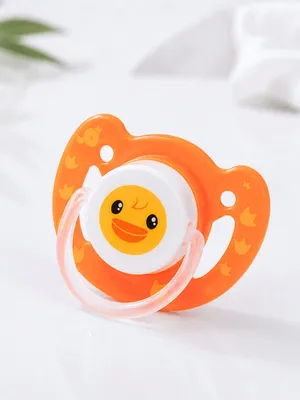 Adore Vento Jr - The Orthodontic Vented Pacifier with Multipurpose Storage Case - Orange