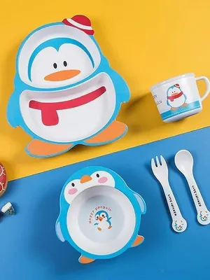 5-Piece Bamboo Dinnerware Set for Baby & Toddler – Plate, Bowl, Cup & Spoon, Eco-Friendly, BPA-Free, Dishwasher Safe Feeding Set, Gift for Kids (Penguin)
