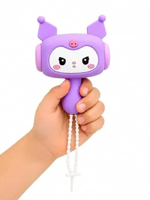 Cute Cartoon Hand Press Hammer Keychain Toy, Sound Choo Choo Keyring, Portable Bag Charm, Backpack Accessory, Birthday Return Gift for Kids, Purple, Pack of 1
