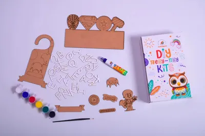 ilearnngrow Teeny Tiny Superhero Door Handle & Name Plate Kit